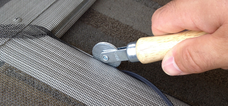 metal screen door repair in Soledad